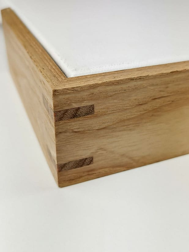 Spline corner timber canvas floating frame